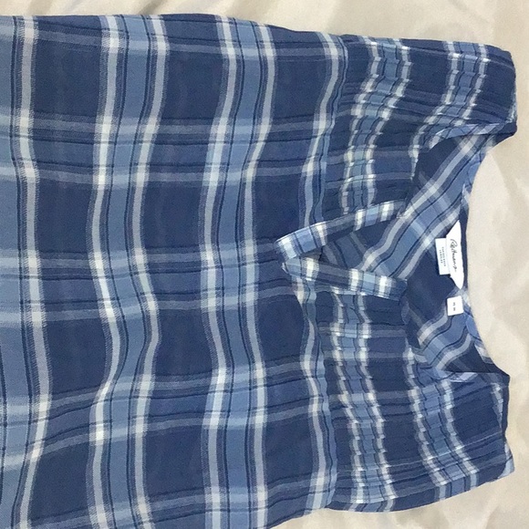 Long sleeved blue blouse - Picture 3 of 3